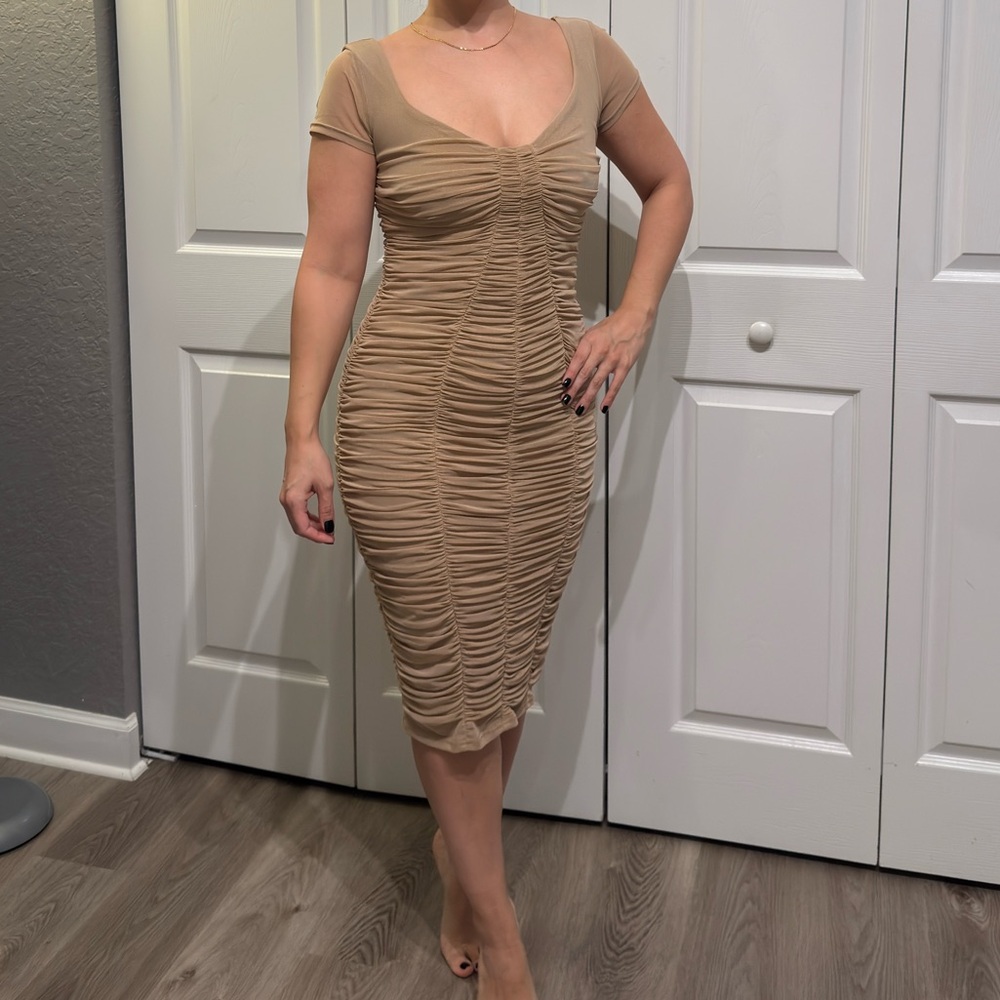 Size L, Fashion Nova beige tan midi ruche dress